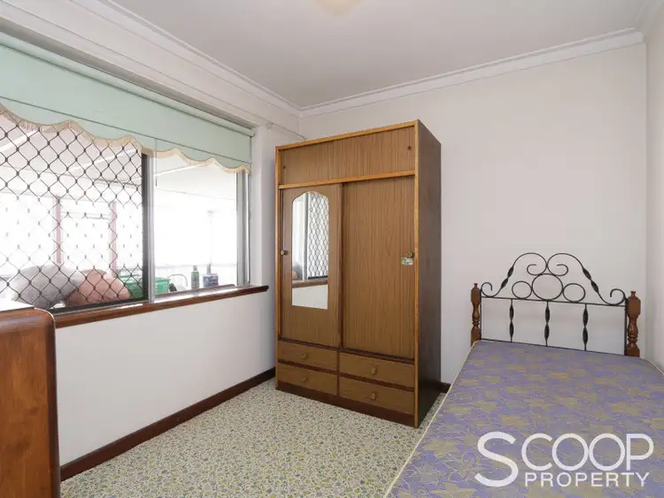 Sixth view of Homely semi-detached listing, 1A Duffield Avenue, Beaconsfield WA 6162
