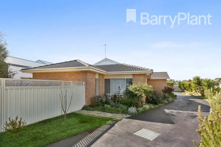 1/8 Dotterel Court, Capel Sound VIC 3940