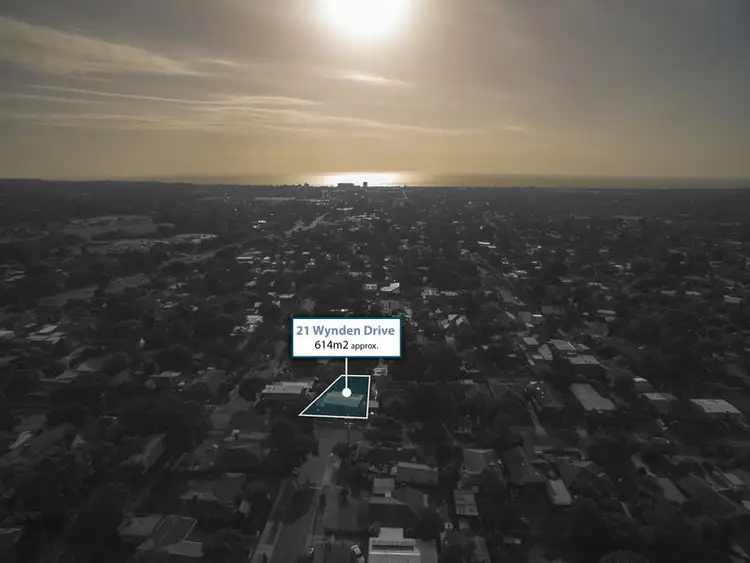 21 Wynden Drive, Frankston VIC 3199