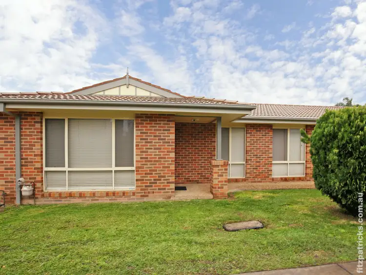 Main view of Homely unit listing, 2/72 Travers Street, Wagga Wagga NSW 2650