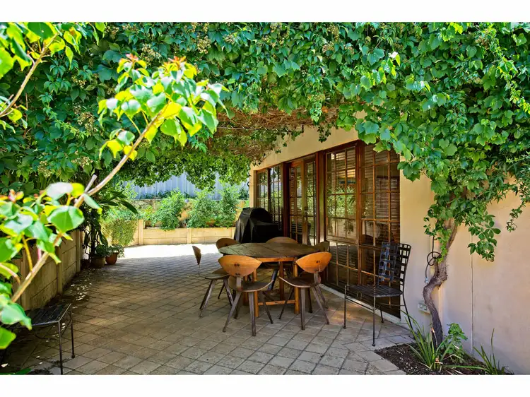 4/8 Caledonian Avenue, Maylands WA 6051