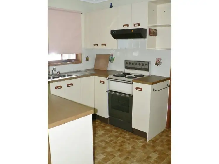 Sixth view of Homely house listing, 2 Darryl Court, Cowes VIC 3922