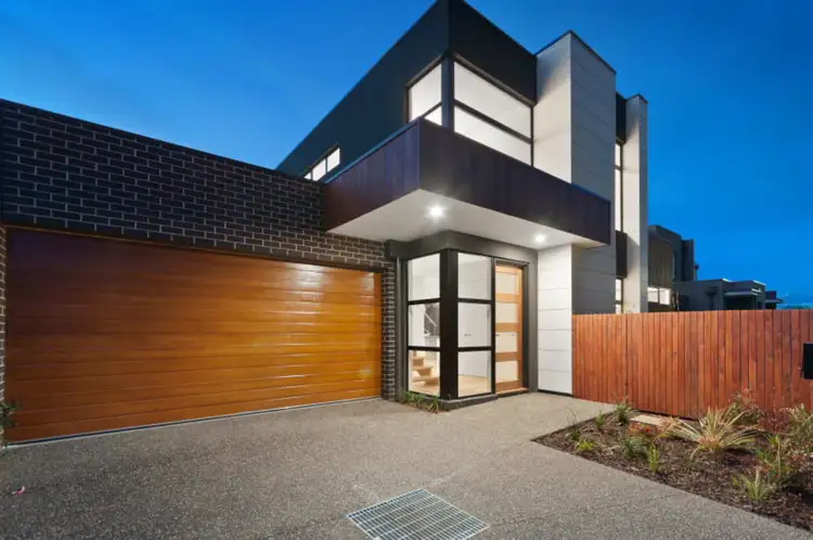 1 Pine Avenue, Mornington VIC 3931