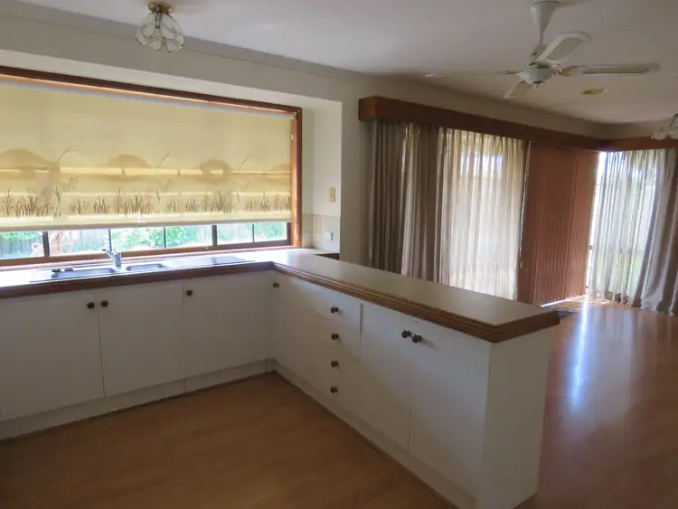 Seventh view of Homely house listing, 1 Lindsay Court, Shepparton VIC 3630