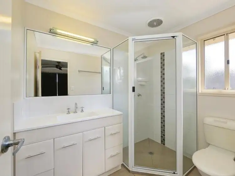 Seventh view of Homely house listing, 5 Aymone Close, Avoca QLD 4670