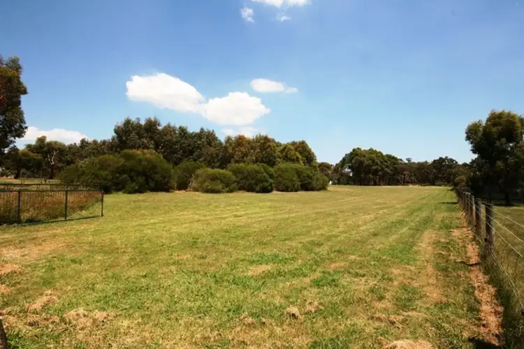 3 Reginald Way, Mount Martha VIC 3934