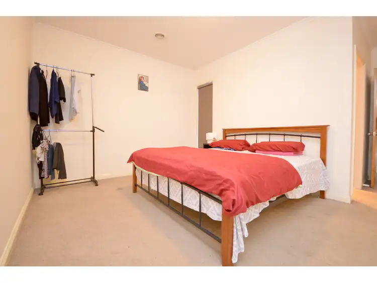 Fifth view of Homely house listing, 5 Swinburne Court, Truganina VIC 3029