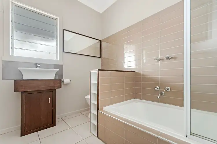 Fourth view of Homely house listing, 7 Queen Street, Hamilton VIC 3300