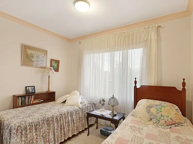 Seventh view of Homely unit listing, 4/53 Karbunya, Mermaid Waters QLD 4218