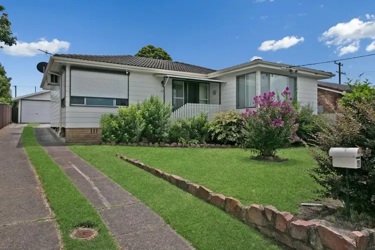 42 Redbill Drive, Woodberry NSW 2322
