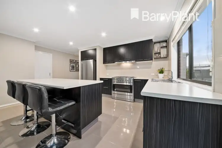 Sixth view of Homely house listing, 3 Heyington Place, Drouin VIC 3818