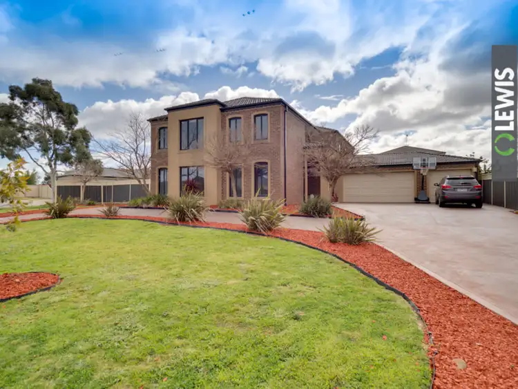 18 Warrens Brook Road, Hillside VIC 3037