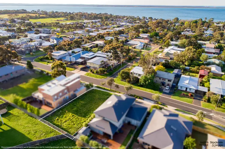 401 Settlement Road, Cowes VIC 3922