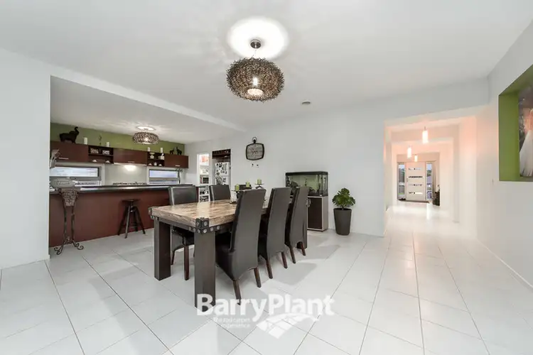 Sixth view of Homely house listing, 5 Wotan Court, Drouin VIC 3818