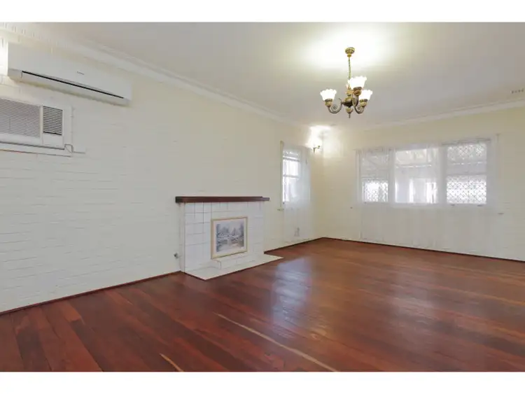 Fourth view of Homely house listing, 2 Cowrie Crescent, Mount Pleasant WA 6153