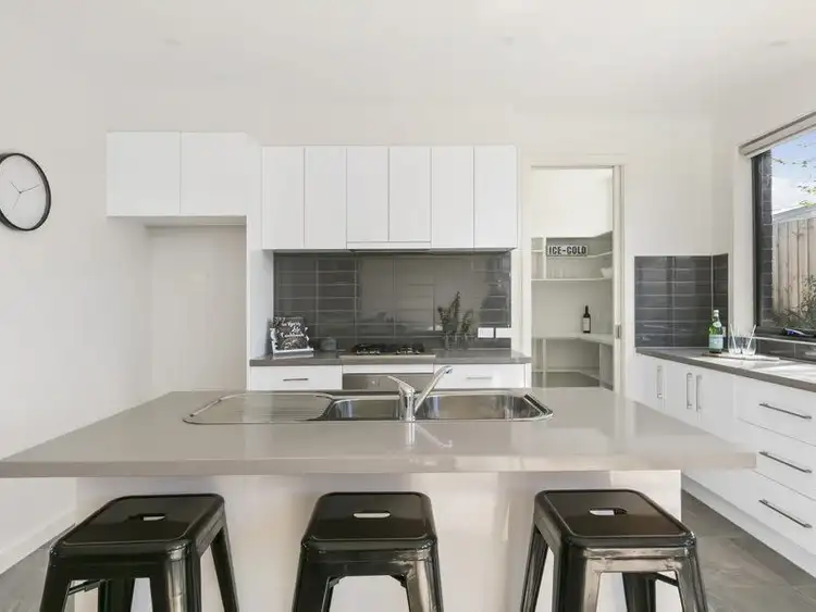 Fourth view of Homely townhouse listing, 2/98 Tanti Avenue, Mornington VIC 3931