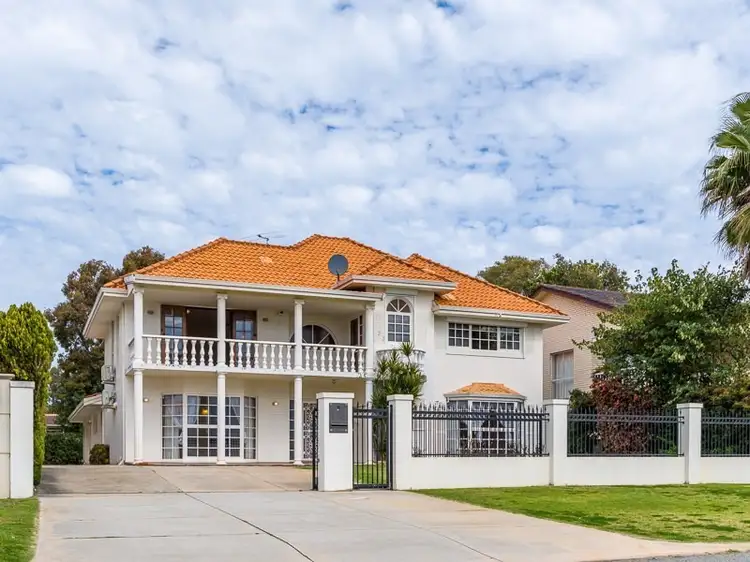 138 Burke Drive, Attadale WA 6156