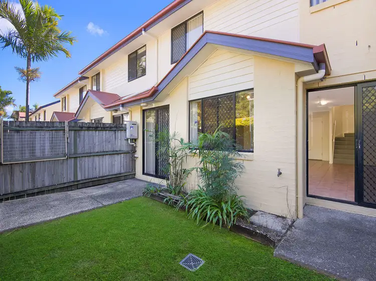 2/17 Kidston Terrace, Chermside QLD 4032