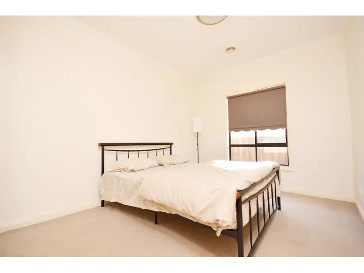Seventh view of Homely house listing, 5 Swinburne Court, Truganina VIC 3029