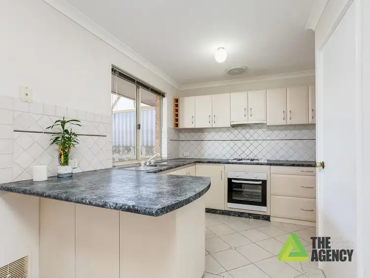 20 Muntries Place, Halls Head WA 6210
