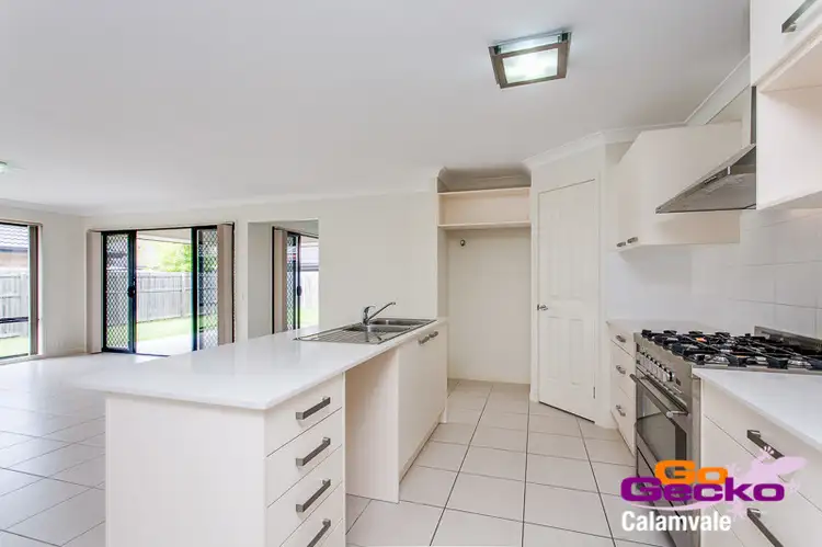 Second view of Homely house listing, 7 Kenilworth Cr,, Waterford QLD 4133