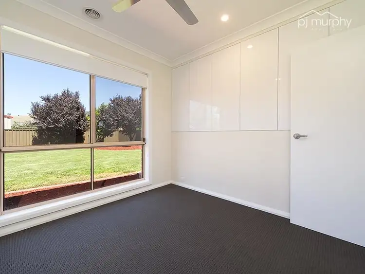 Sixth view of Homely house listing, 7 Beaus Court, Albury NSW 2640