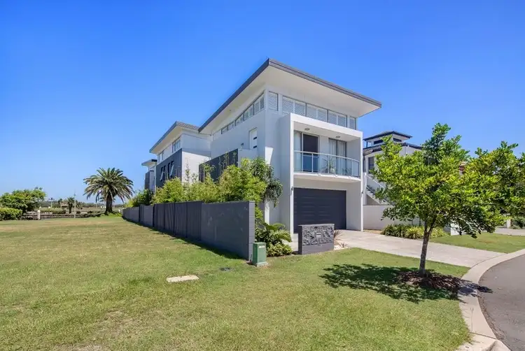 46 Harbour Rise, Hope Island QLD 4212