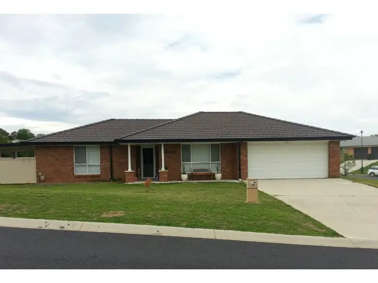 38 Jagoe Drive, Kelso NSW 2795