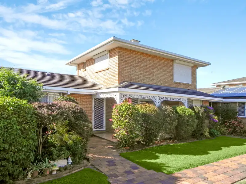 Main view of Homely unit listing, 31/2 Lyon Street, Dicky Beach QLD 4551