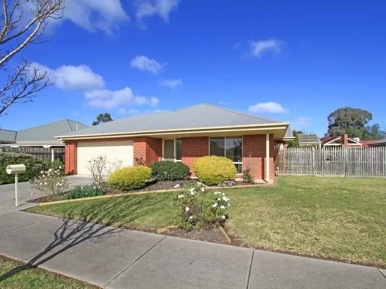 4 Kingfisher Place, Sale VIC 3850