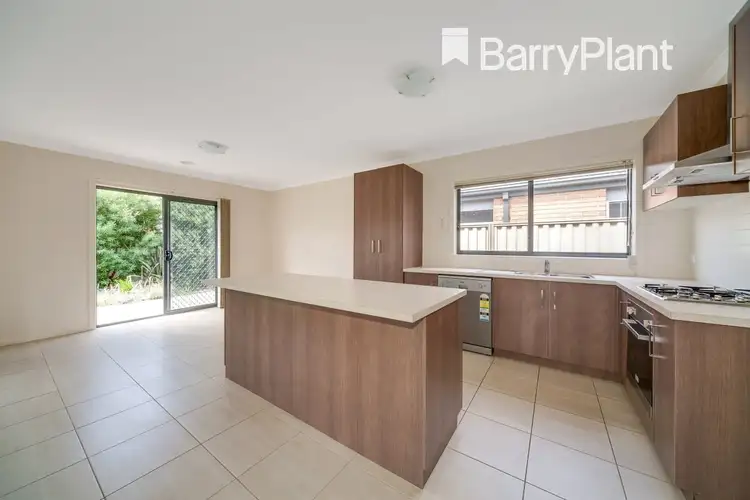 Fourth view of Homely house listing, 10 Rosella Avenue, Pakenham VIC 3810