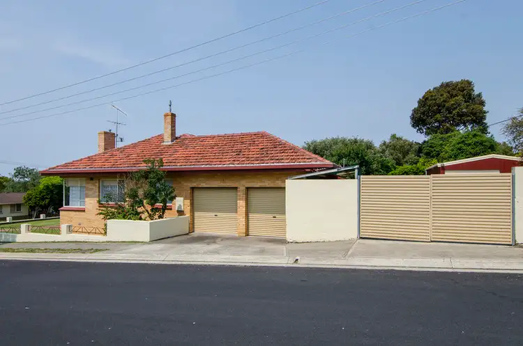 Second view of Homely house listing, 2 Dove Place, Mount Gambier SA 5290