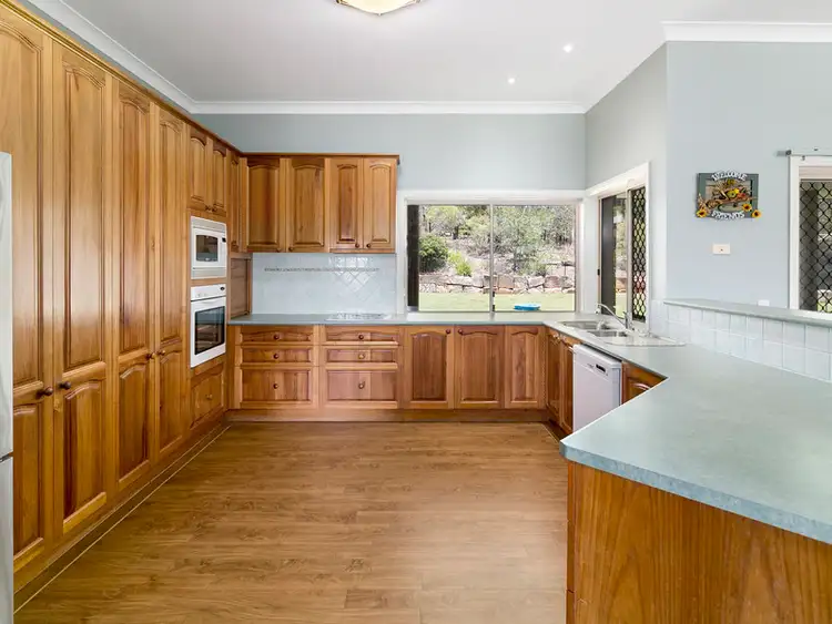 Sixth view of Homely house listing, 9 Pringle Place, Pine Mountain QLD 4306