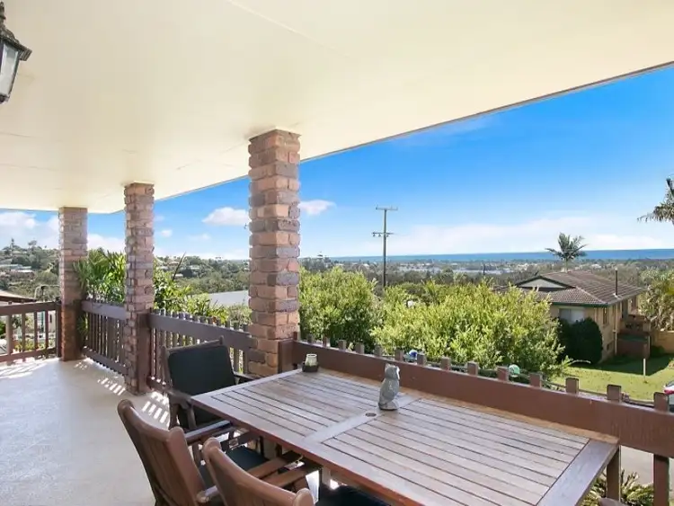 Main view of Homely house listing, 10 Echuca Crescent, Banora Point NSW 2486
