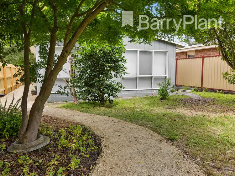 204 Seventh Avenue, Rosebud VIC 3939