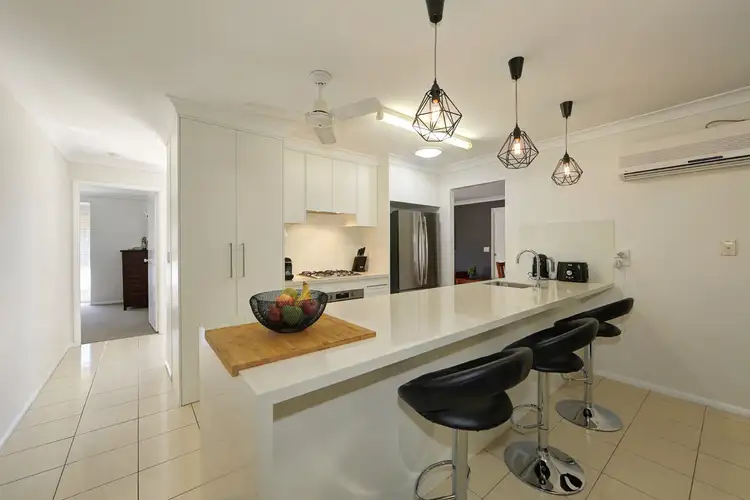 Second view of Homely house listing, 11 Murray Court, Kalkie QLD 4670