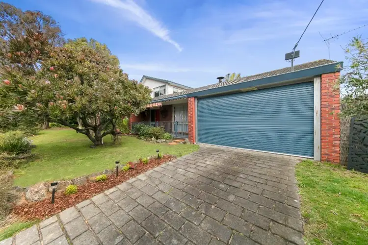 15 Suffolk Crescent, Mount Martha VIC 3934