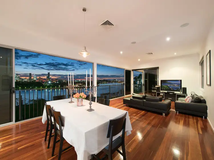 31 Waldo Street, Norman Park QLD 4170
