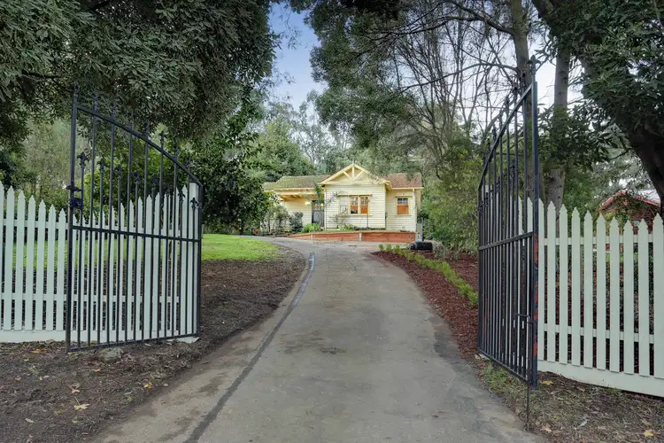 18 Auhl Road, Emerald VIC 3782