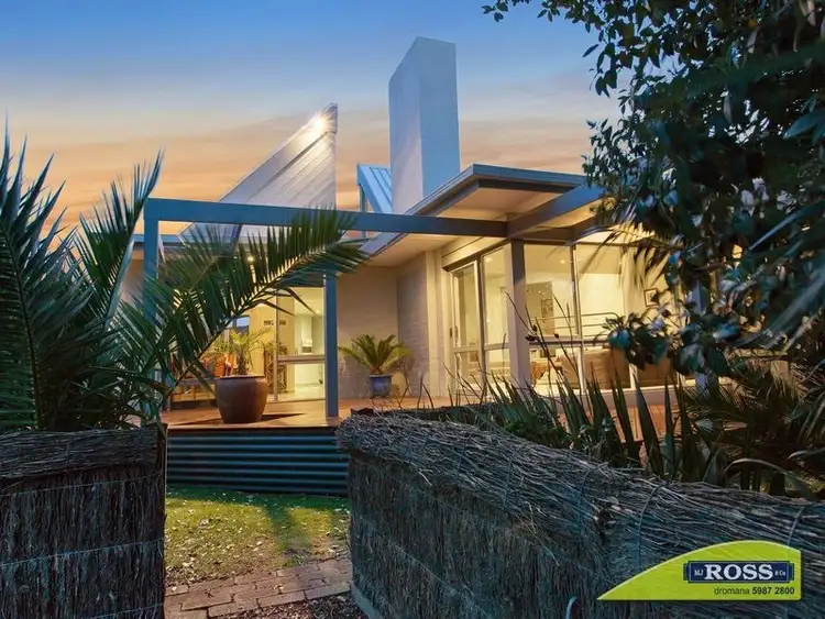 19 Palm Tree Drive, Safety Beach VIC 3936