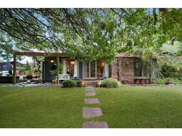 26 Petschels Lane, Hamilton VIC 3300