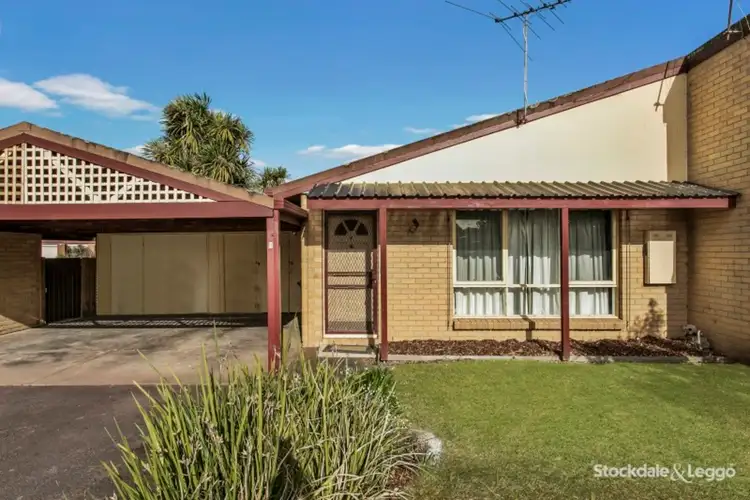 9 Warren Close, Narre Warren VIC 3805