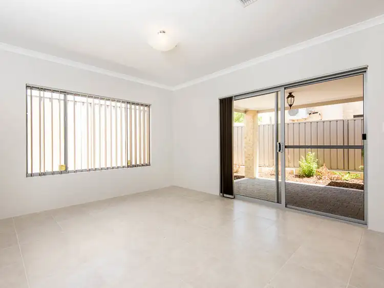 Seventh view of Homely house listing, 2/4 Kelly Street, Cloverdale WA 6105