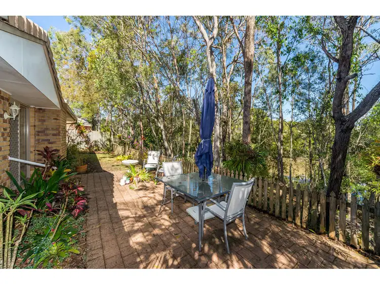 12 Helensvale Road