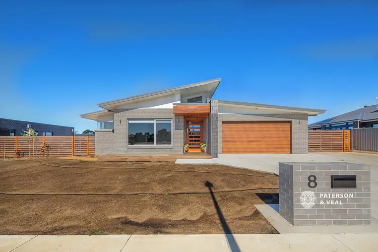 8 Sierra Drive, Cardigan VIC 3352