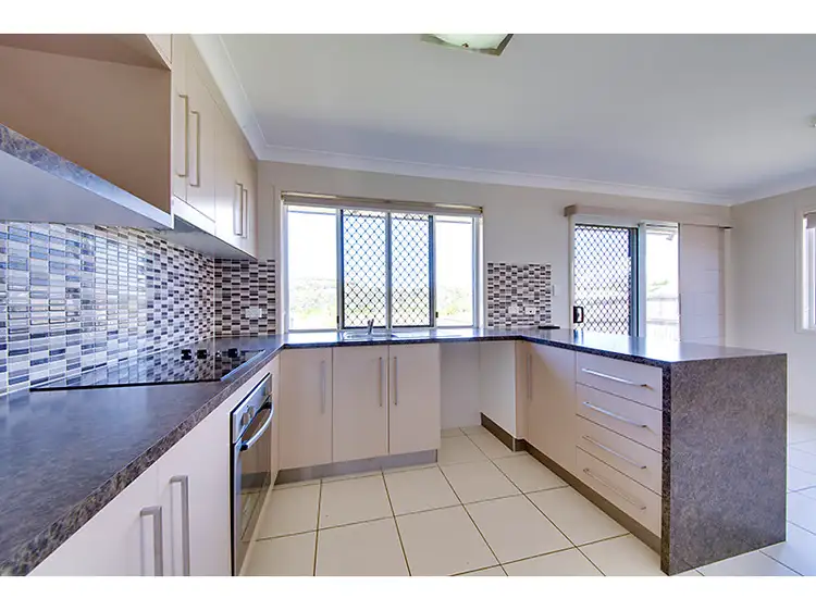 115 Bottlebrush Drive, Lammermoor QLD 4703