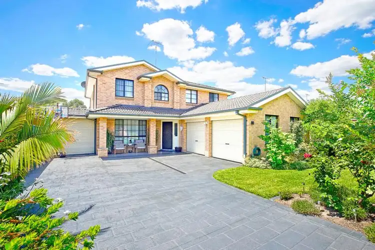 11 Muirfield Crescent, Glenmore Park NSW 2745