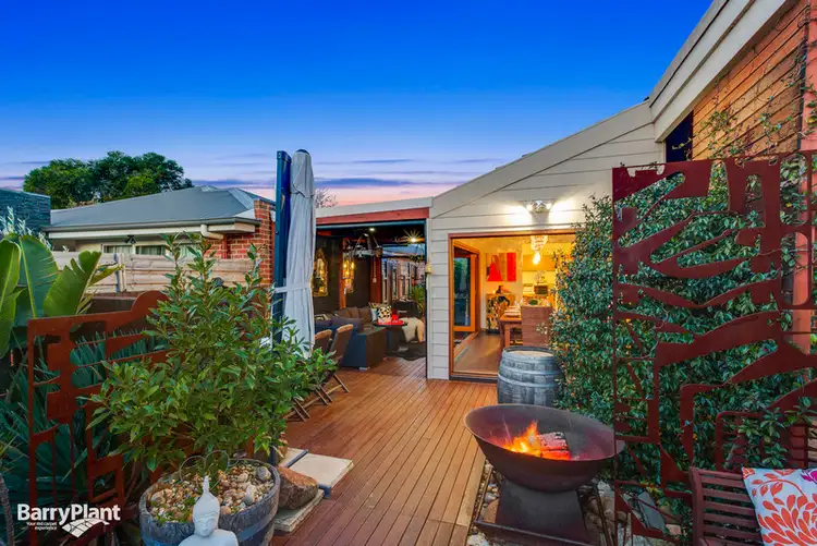 3 First Avenue, Rosebud VIC 3939