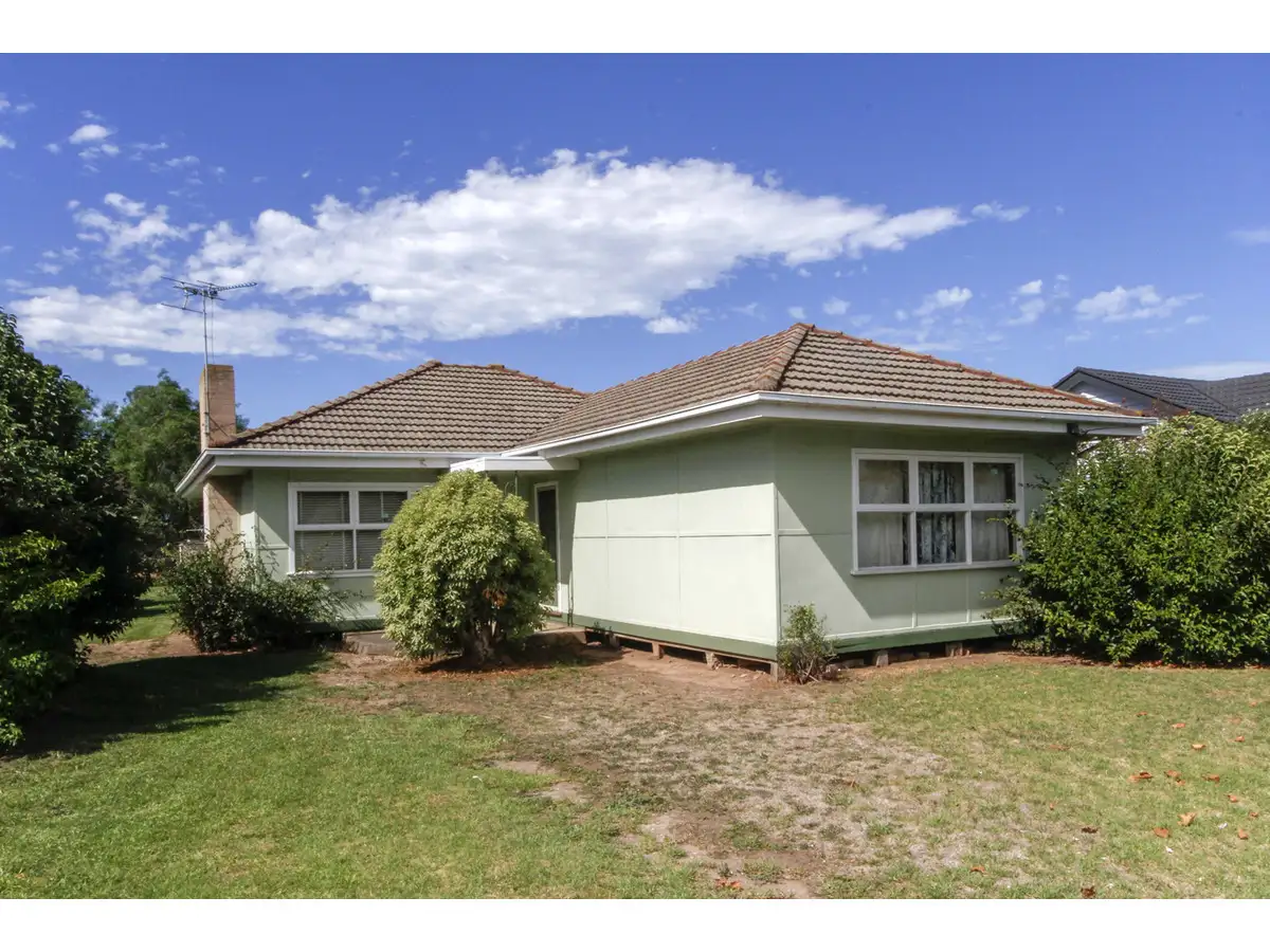 Main view of Homely house listing, 136 Lansdowne Street, Sale VIC 3850