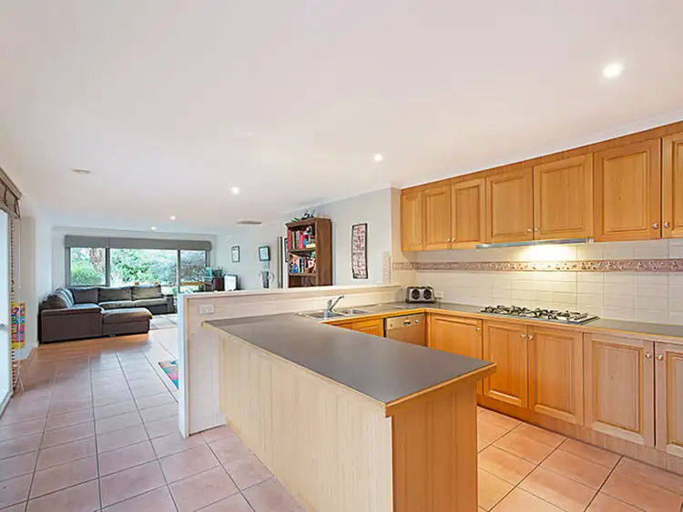 Fifth view of Homely house listing, 32 Glen Vista Drive, Narre Warren North VIC 3804